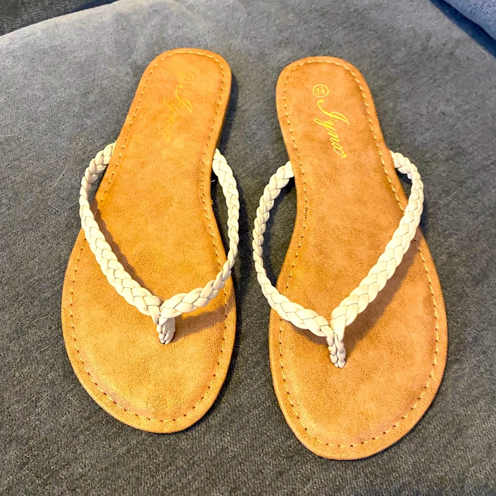 Aerie sandals brand new